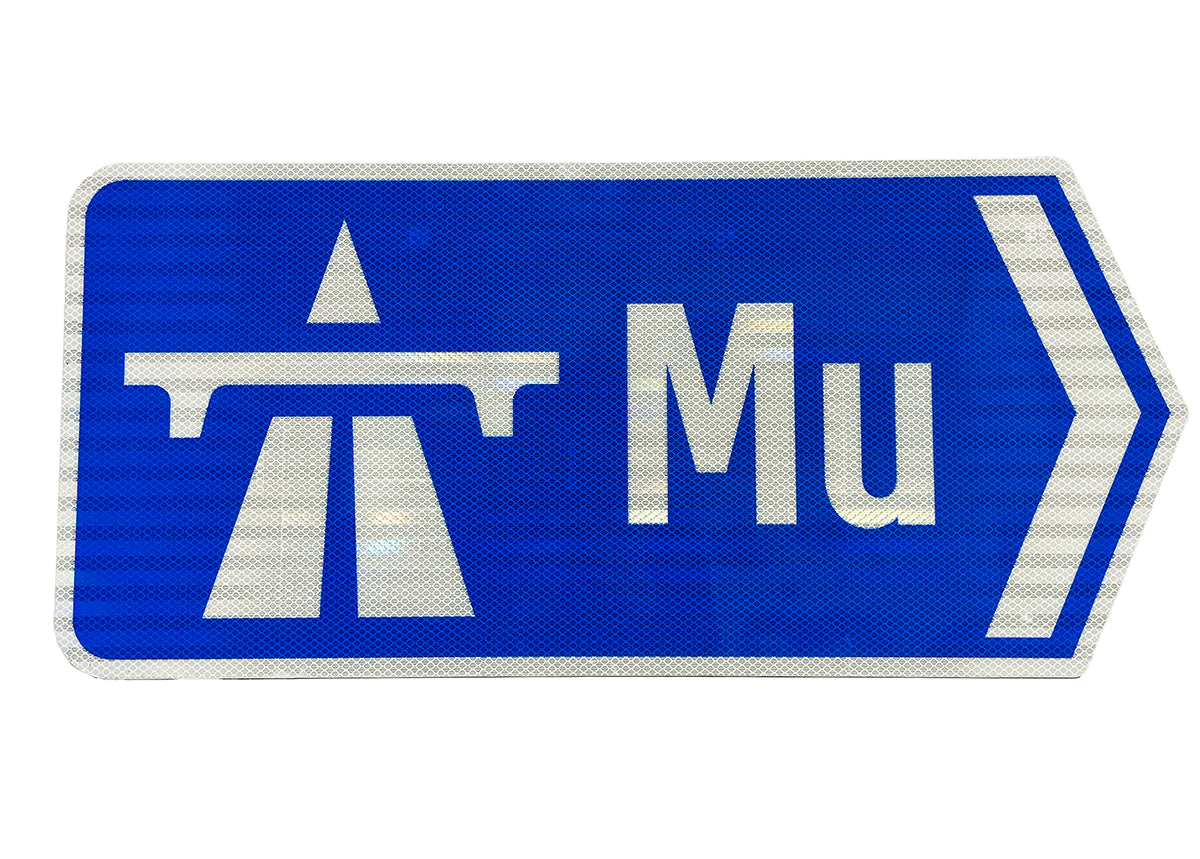 K2 PLANT HIRE Ltd: Mu Mu Directional Reflective Road Signs (Pair) image 3