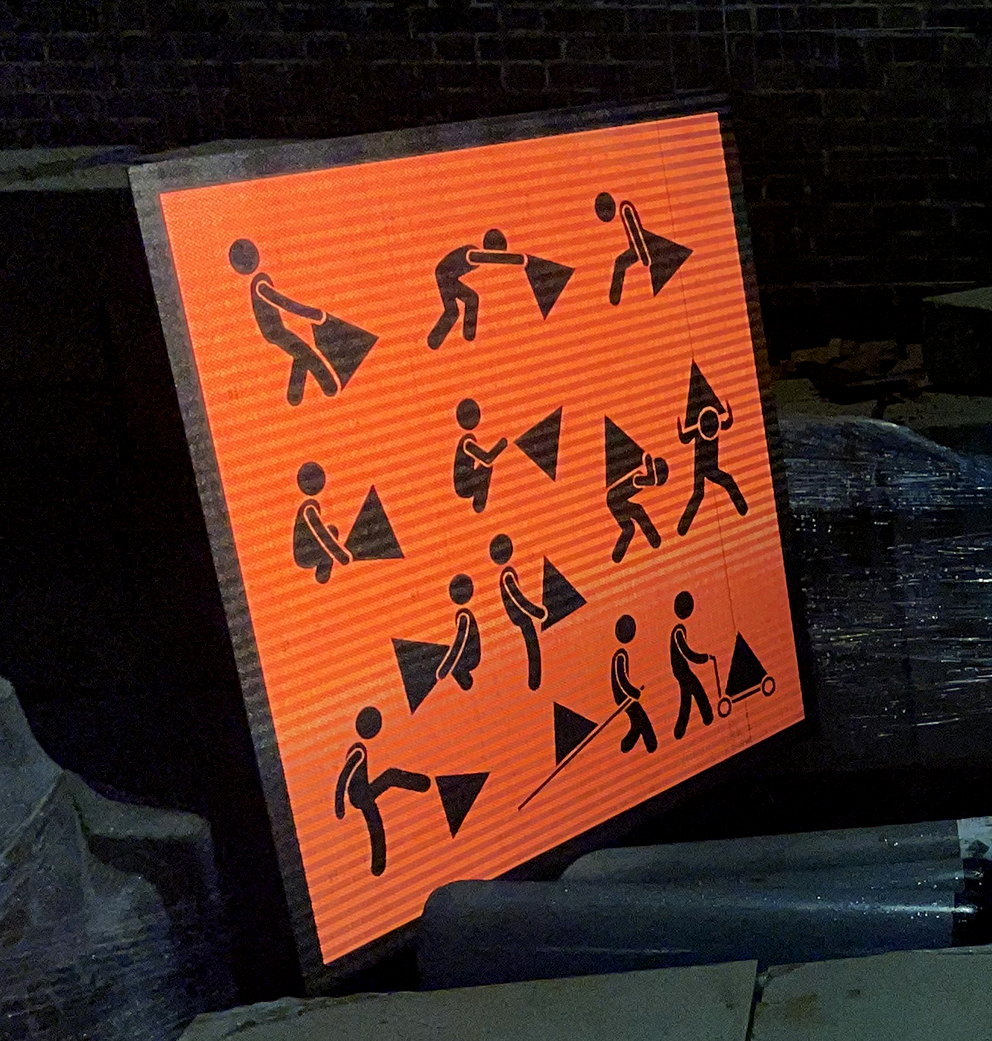 Pyramid Moving Safety Sign2